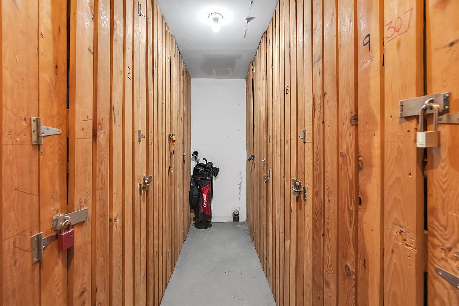 205 1610 Chesterfield Avenue North Vancouver, BC - 33