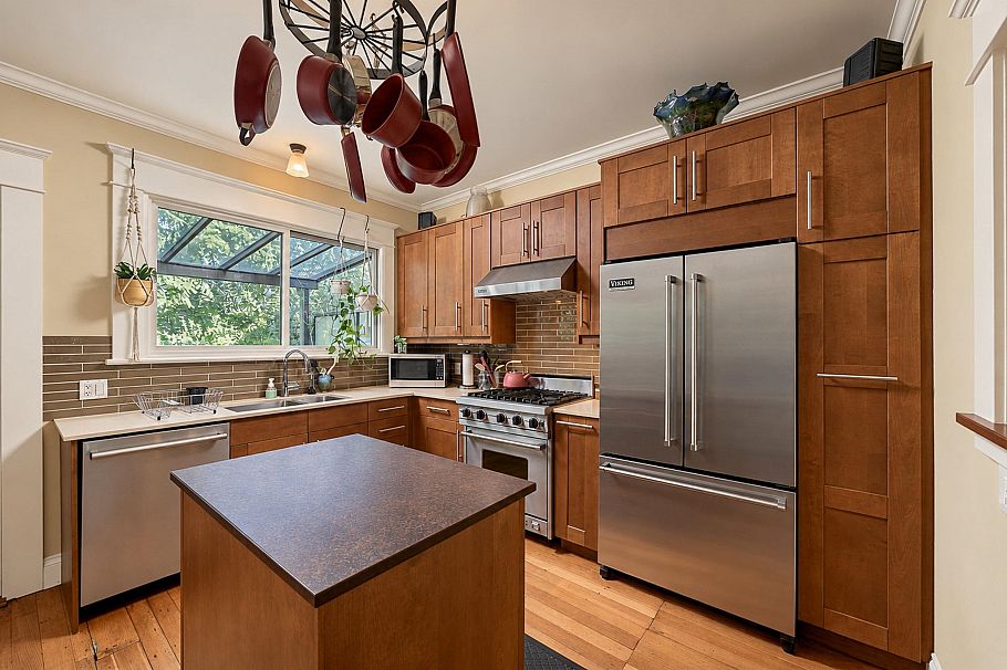 1761 E 4th Avenue Vancouver, BC - 11