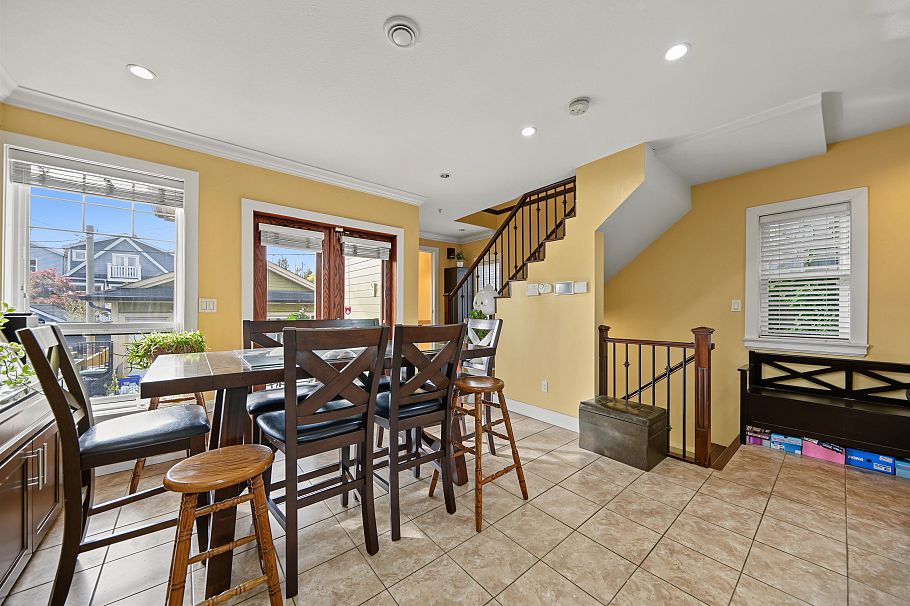 1124 E 12th Avenue Vancouver, BC - 29