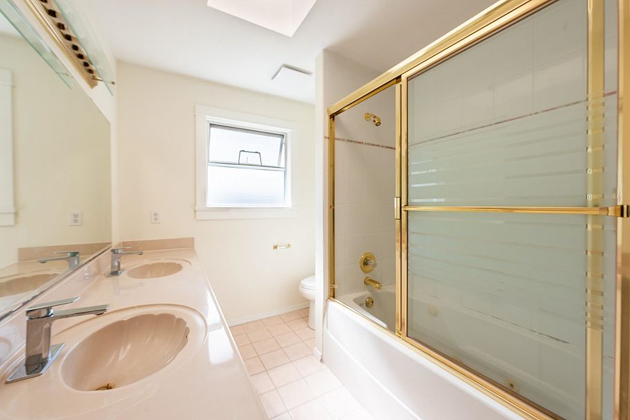 6775 Culloden Street Vancouver, BC - 11
