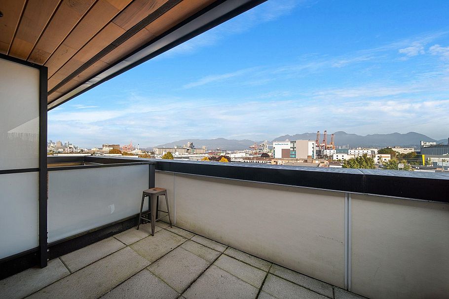 312 1647 E Pender Street Vancouver, BC - 20