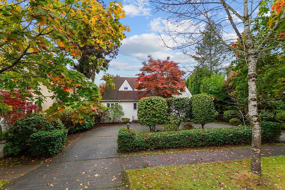 5861 Adera Street Vancouver, BC - 1