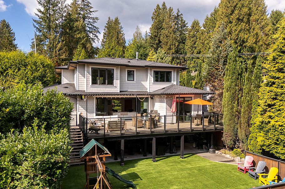 540 Brand Street North Vancouver, BC - 38