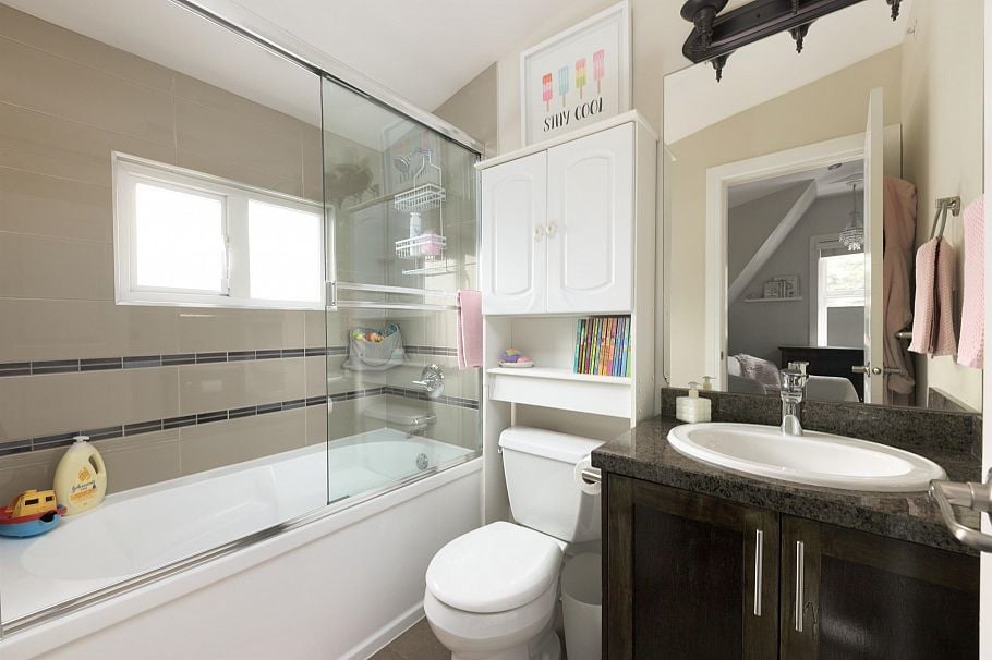 1288 E 24th Avenue Vancouver, BC - 17