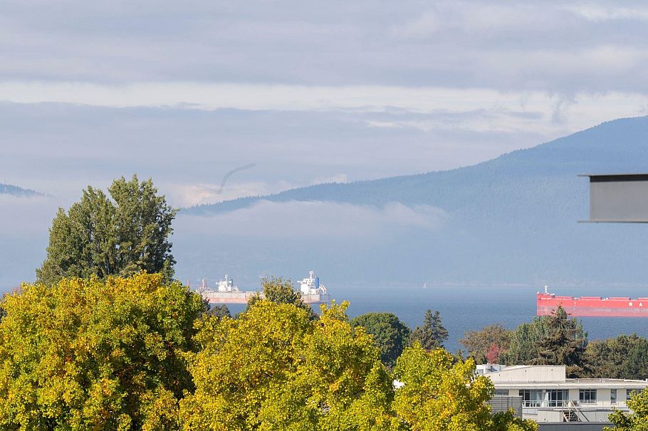 702 1530 W 6th Avenue Vancouver, BC - 12
