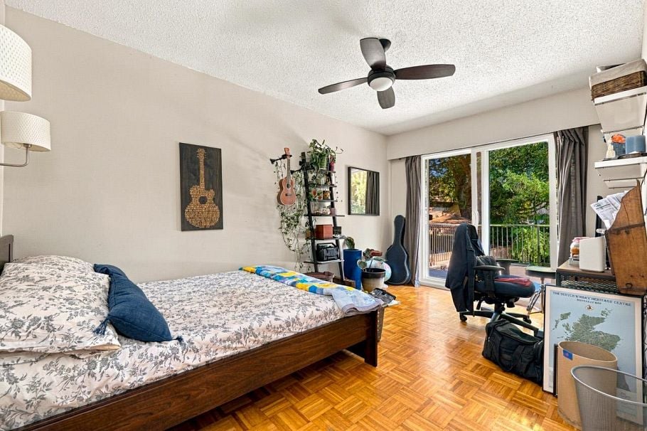 950 Tollcross Road North Vancouver, BC - 14
