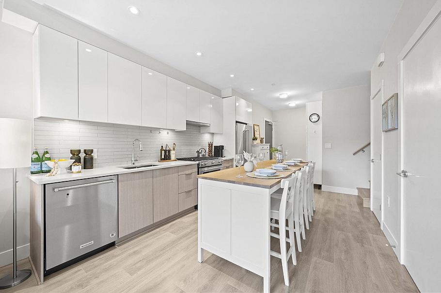 101 3588 Sawmill Crescent Vancouver, BC - 11