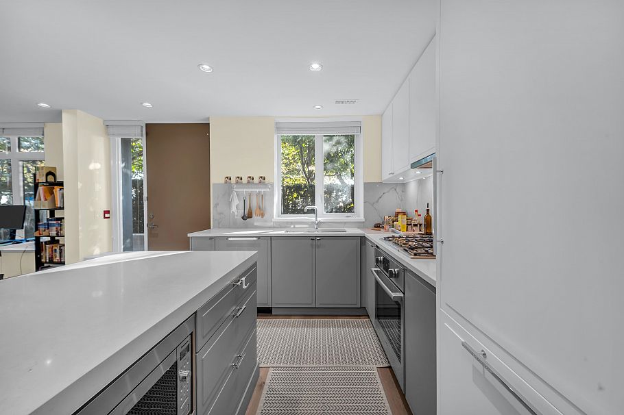 7637 Yukon Street Vancouver, BC - 14