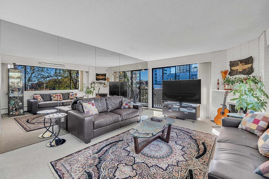 205 1610 Chesterfield Avenue North Vancouver, BC - 3