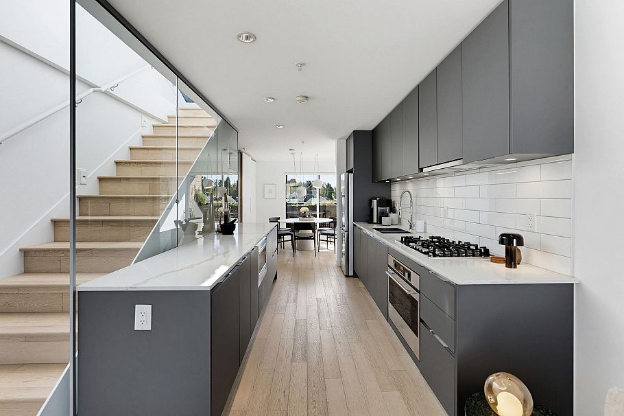 309 1647 E Pender Street Vancouver, BC - 11