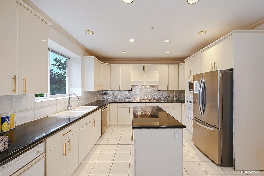 2893 W 20th Avenue Vancouver, BC - 7