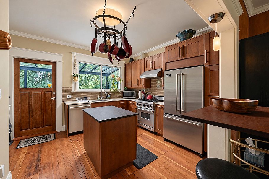 1761 E 4th Avenue Vancouver, BC - 20