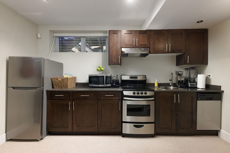 1288 E 24th Avenue Vancouver, BC - 21