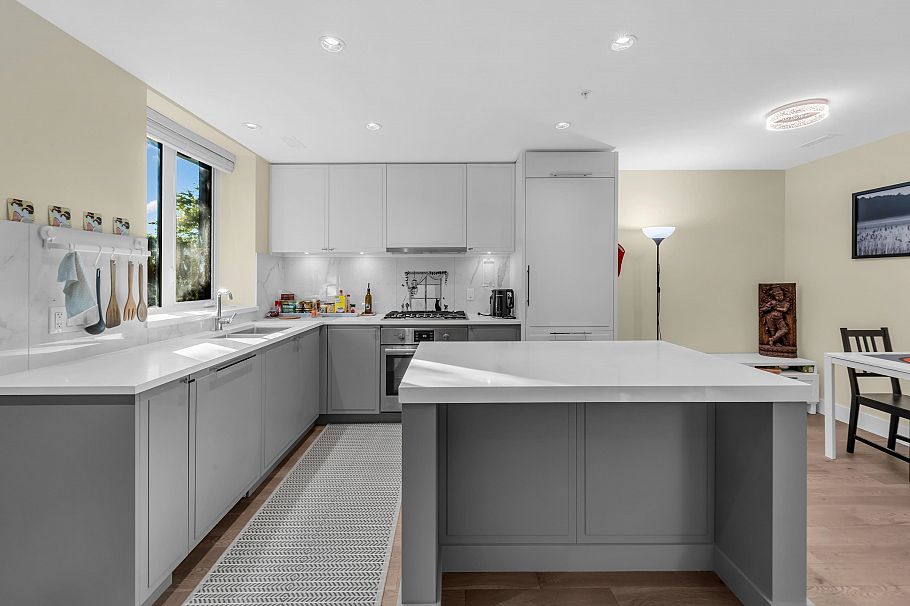 7637 Yukon Street Vancouver, BC - 12