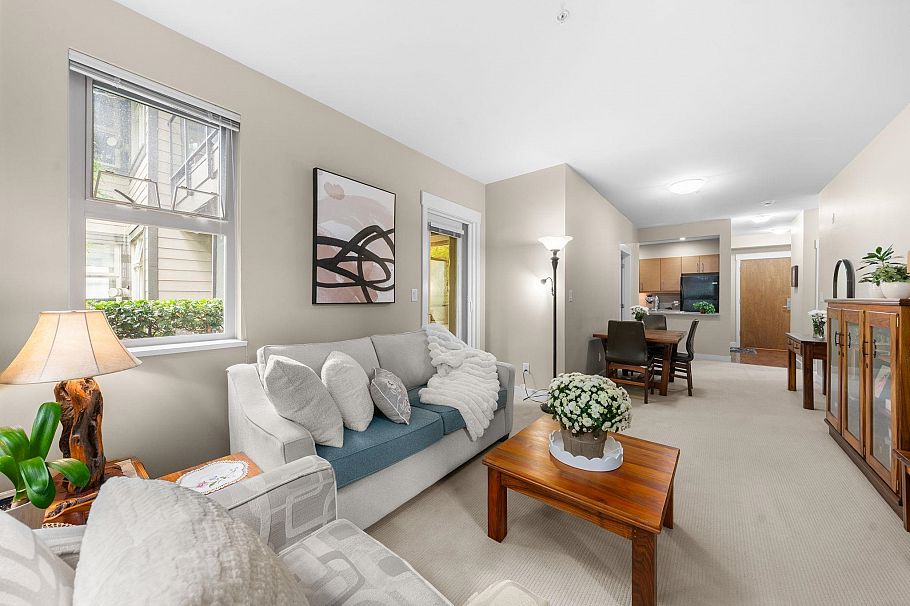 208 188 W 29 Street North Vancouver, BC - 11