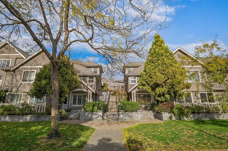 18 222 E 5th Street North Vancouver, BC - 30