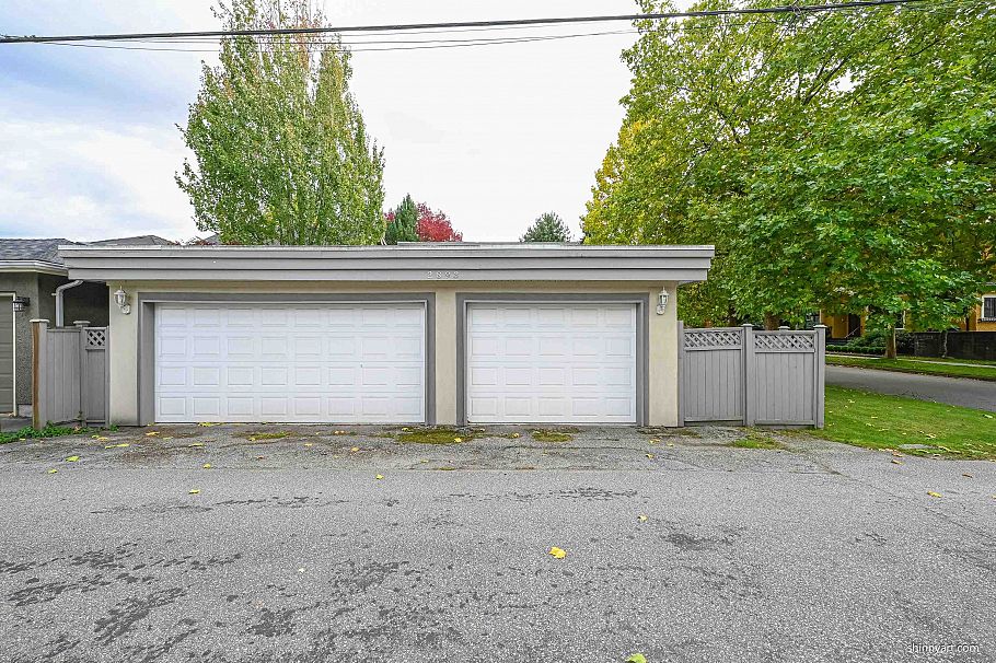 2893 W 20th Avenue Vancouver, BC - 9