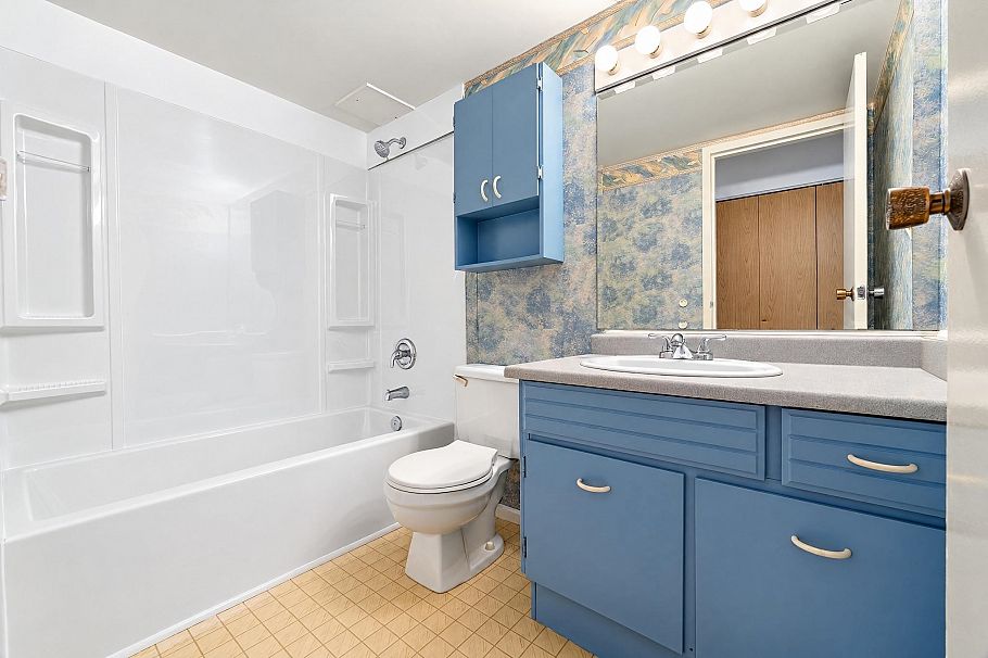 214 310 W 3rd Street North Vancouver, BC - 12