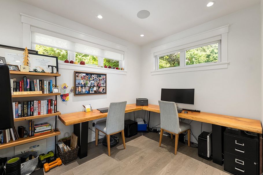 540 Brand Street North Vancouver, BC - 33