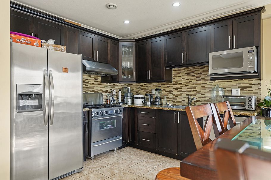 1124 E 12th Avenue Vancouver, BC - 33
