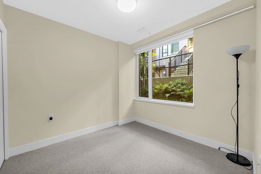 7637 Yukon Street Vancouver, BC - 23