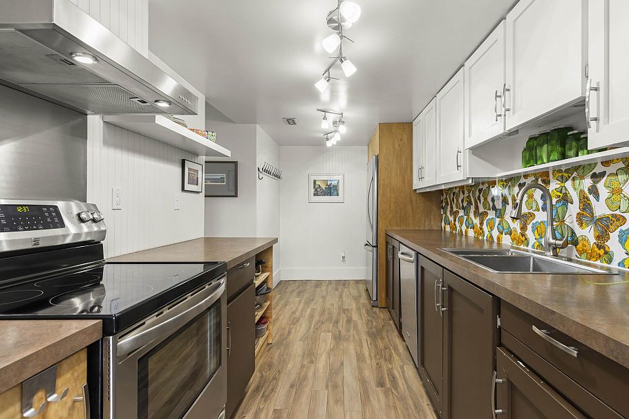 1185 Lillooet Road North Vancouver, BC - 20
