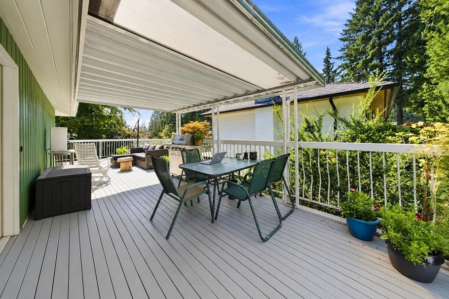 1033 Clements Avenue North Vancouver, BC - 12