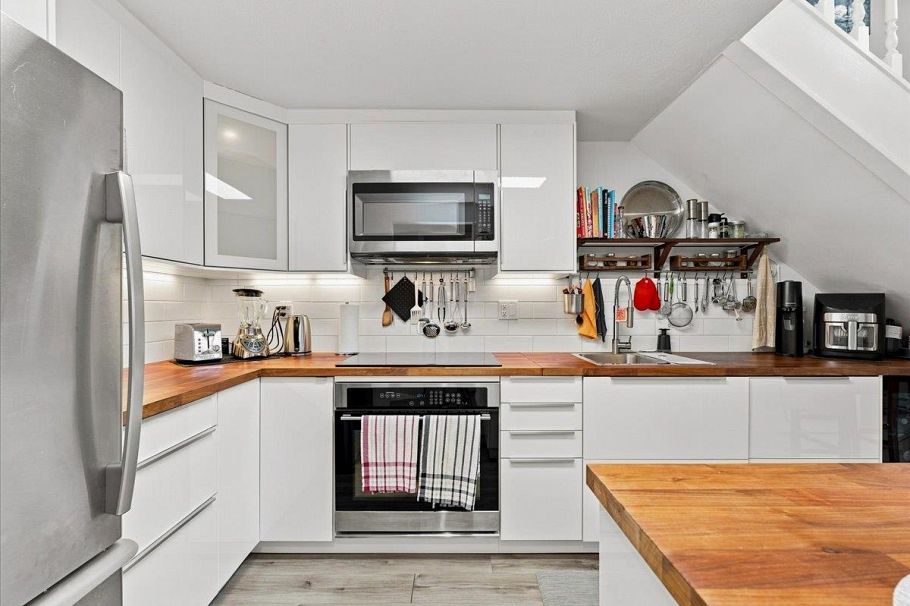 16 1620 Balsam Street Vancouver, BC - 19