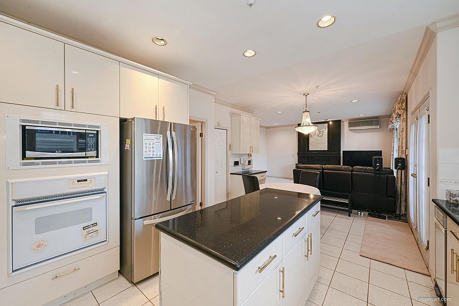 2893 W 20th Avenue Vancouver, BC - 34