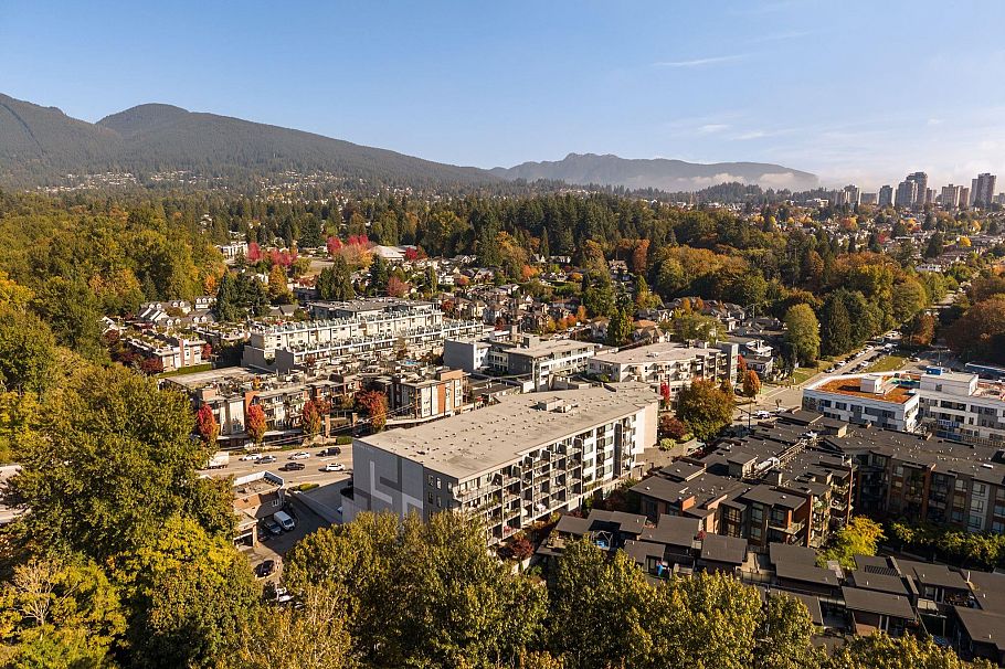 403 725 Marine Drive North Vancouver, BC - 20