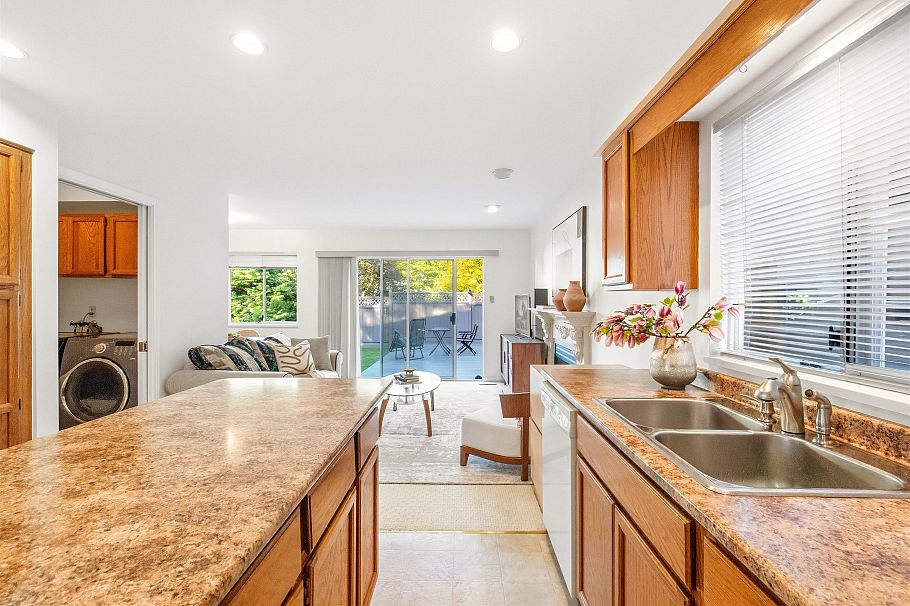 865 Ruckle Court North Vancouver, BC - 6