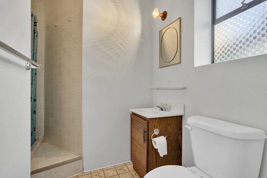 2851 Trillium Place North Vancouver, BC - 26