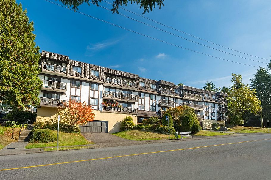 214 310 W 3rd Street North Vancouver, BC - 1
