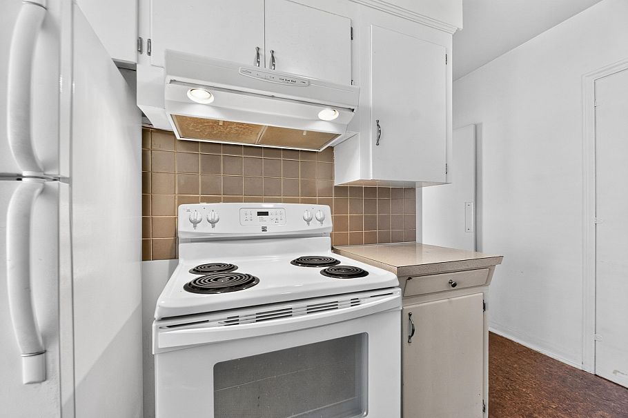 2345 W 18th Avenue Vancouver, BC - 15