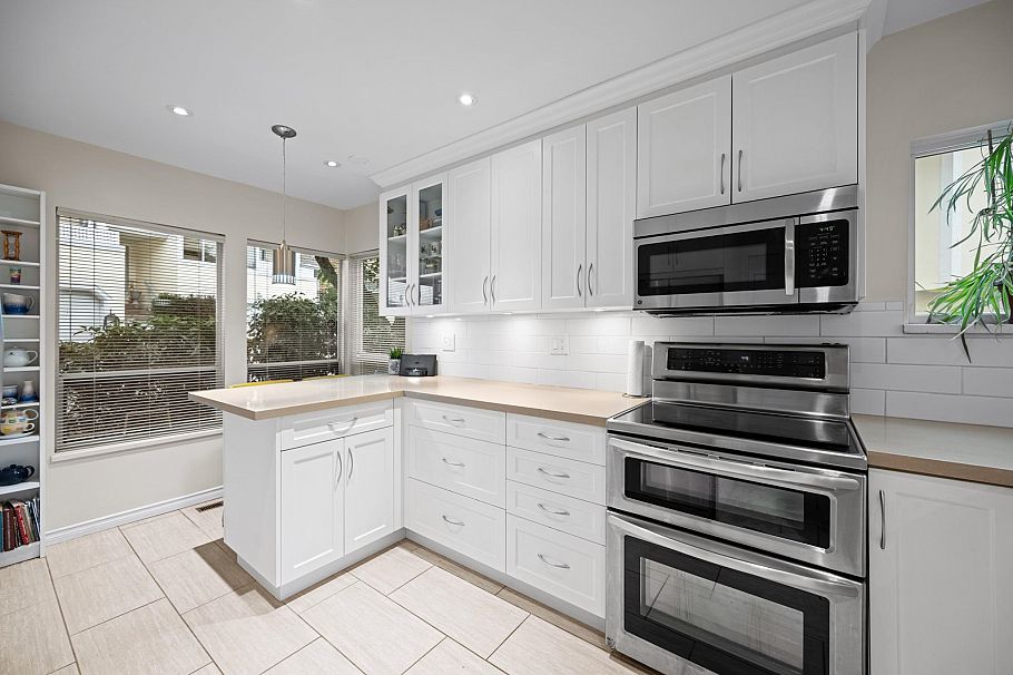 2208 Portside Court Vancouver, BC - 3