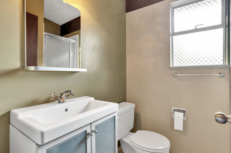 2851 Trillium Place North Vancouver, BC - 18
