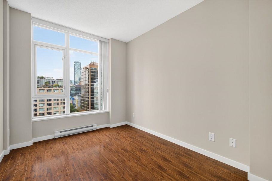 1201 480 Robson Street Vancouver, BC - 14