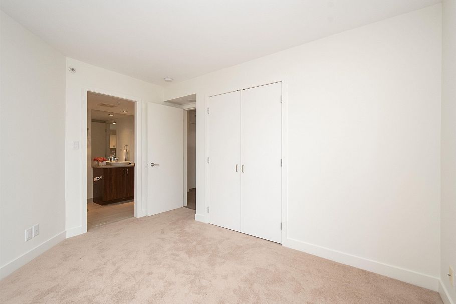 712 175 W 1st Street North Vancouver, BC - 22