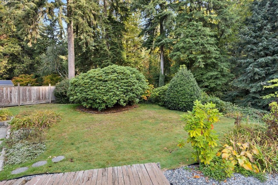 2851 Trillium Place North Vancouver, BC - 3