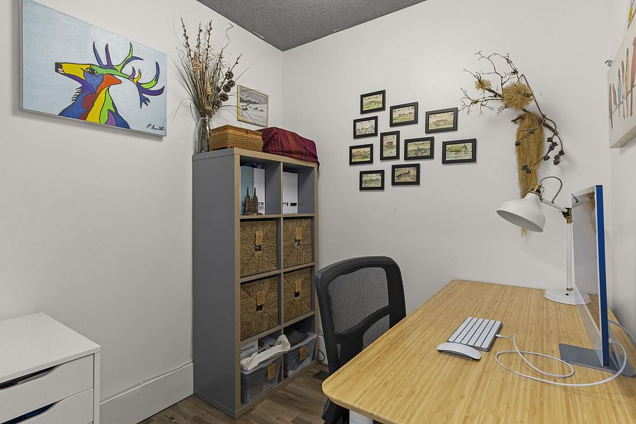 1185 Lillooet Road North Vancouver, BC - 30