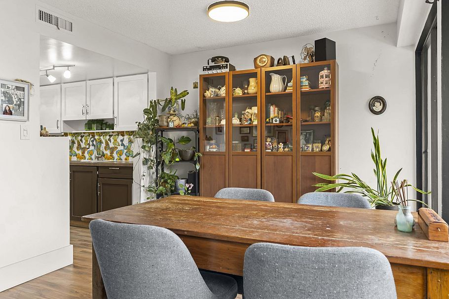 1185 Lillooet Road North Vancouver, BC - 17