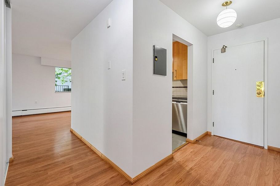 106 1844 W 7th Avenue Vancouver, BC - 16