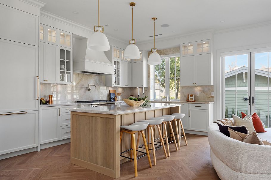 2 127 W 17th Avenue Vancouver, BC - 1