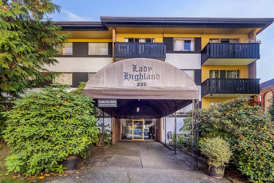 111 235 E 13th Street North Vancouver, BC - 27