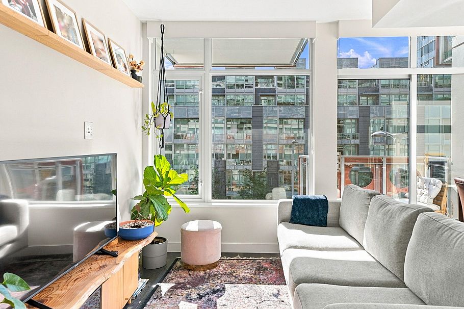 312 161 E 1st Avenue Vancouver, BC - 2