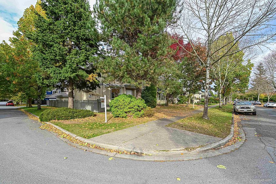 2893 W 20th Avenue Vancouver, BC - 26