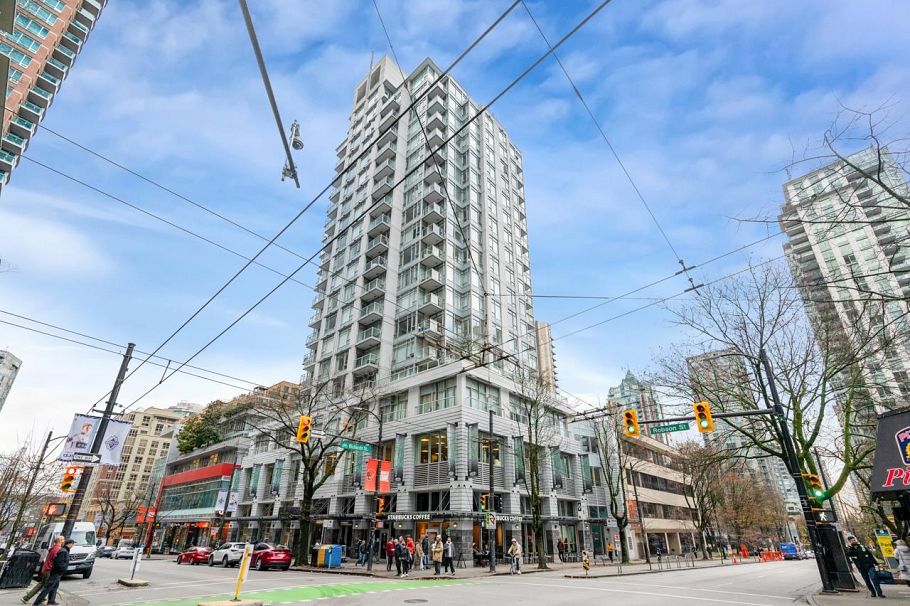 1201 480 Robson Street Vancouver, BC - 1