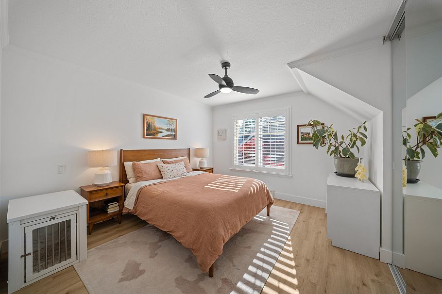 18 222 E 5th Street North Vancouver, BC - 23
