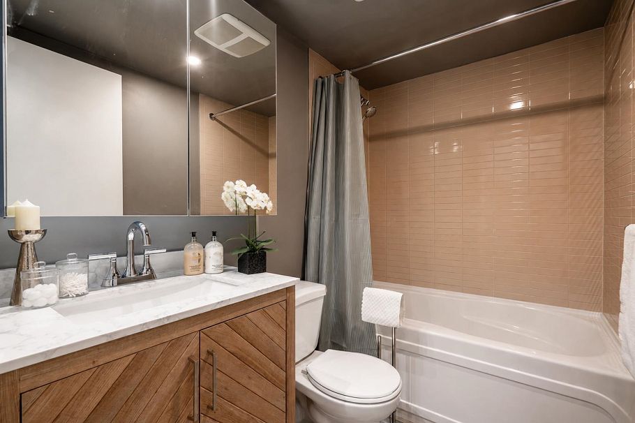 1208 111 W Georgia Street Vancouver, BC - 28