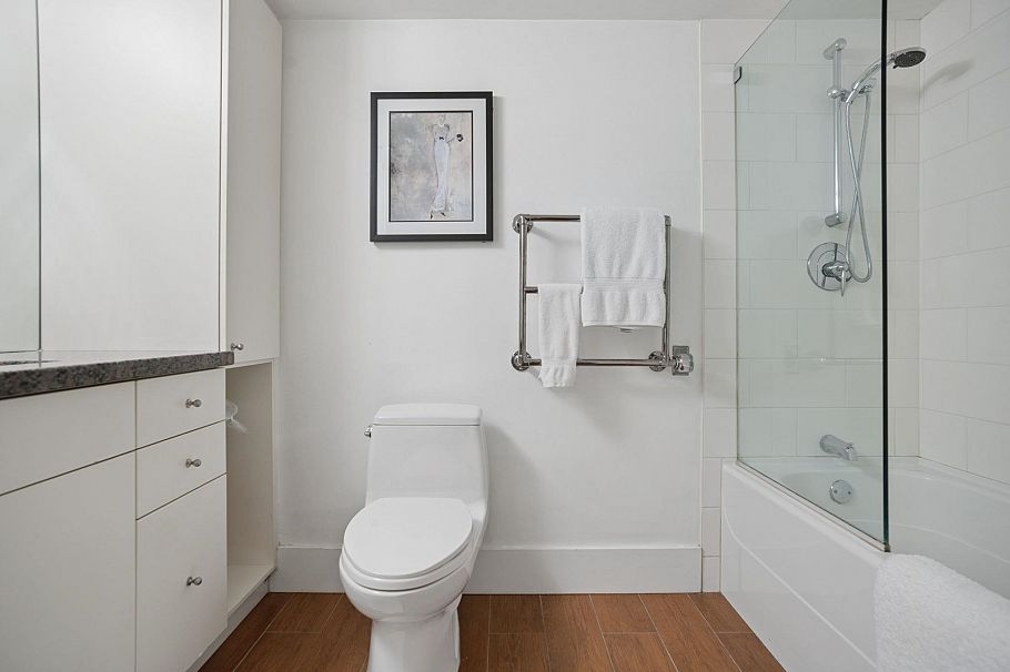 111 2101 Mcmullen Avenue Vancouver, BC - 11